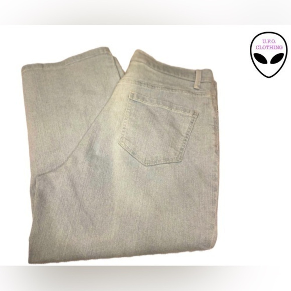 Women’s Capri Pant Size 10